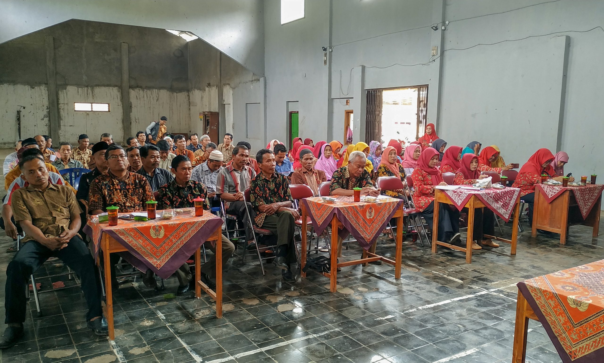 Para peserta Musdes Sektoral yang bertempat di Balai Desa Sidorejo. Foto : Artadi