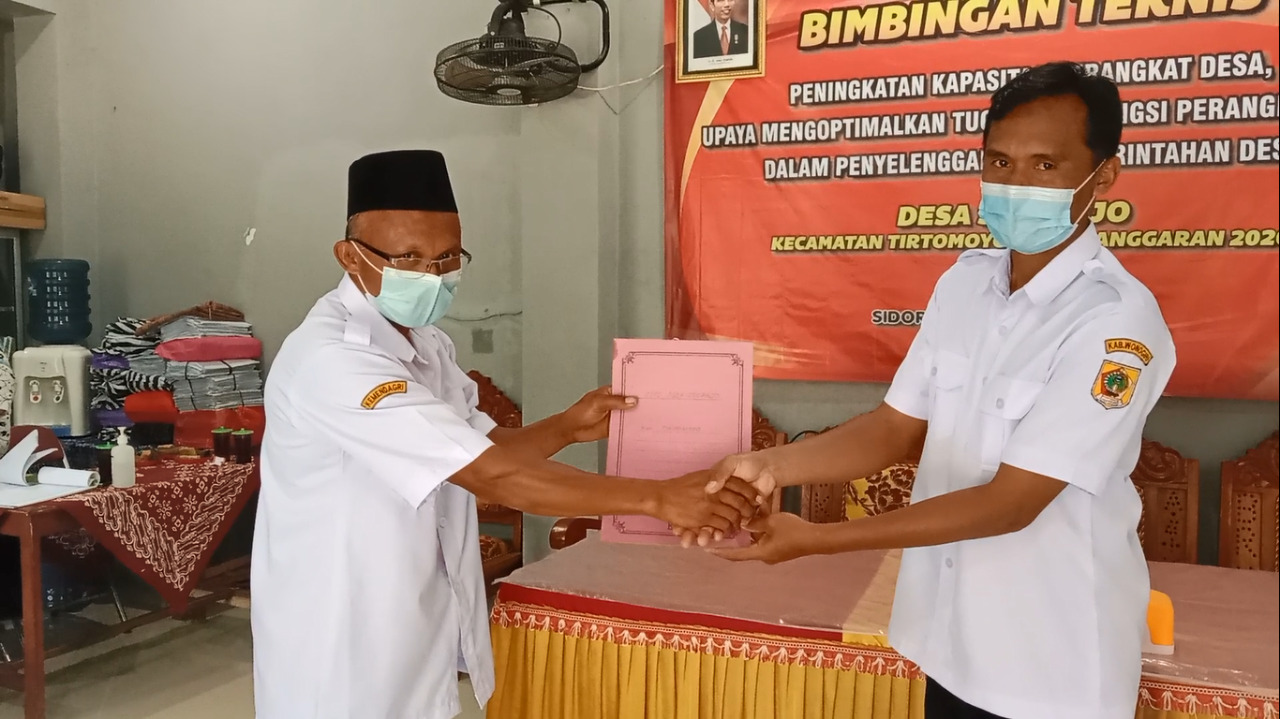 Kadus Sentono Raji ditunjuk menjadi Pelaksana Tugas Harian Kadus Kembang. Foto : Yuniarsih
